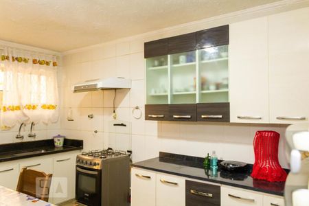 Casa à venda com 160m², 2 quartos e 2 vagas Casa à venda com 160m², 2 quartos e 2 vagasCozinha