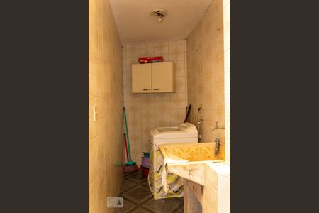 Casa à venda com 160m², 2 quartos e 2 vagas Casa à venda com 160m², 2 quartos e 2 vagasÁrea de Serviço