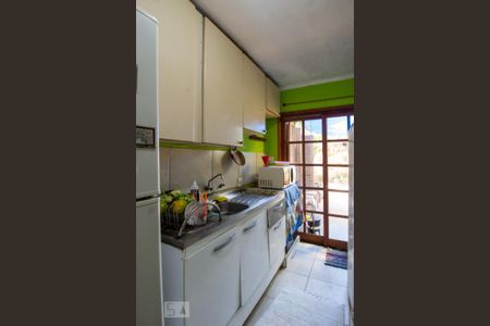 Casa à venda com 227m², 4 quartos e 1 vaga Casa à venda com 227m², 4 quartos e 1 vagaCozinha