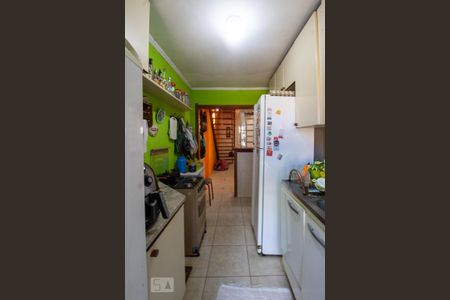 Casa à venda com 227m², 4 quartos e 1 vaga Casa à venda com 227m², 4 quartos e 1 vagaCozinha