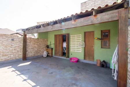 Casa à venda com 227m², 4 quartos e 1 vaga Casa à venda com 227m², 4 quartos e 1 vagaSacada