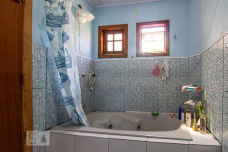 Casa à venda com 227m², 4 quartos e 1 vaga Casa à venda com 227m², 4 quartos e 1 vagaBanheiro 2