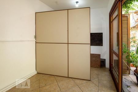 Casa à venda com 227m², 4 quartos e 1 vaga Casa à venda com 227m², 4 quartos e 1 vagaChurrasqueira