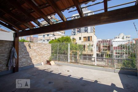 Casa à venda com 227m², 4 quartos e 1 vaga Casa à venda com 227m², 4 quartos e 1 vagaSacada