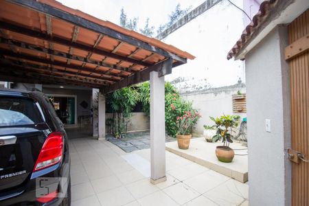 Casa à venda com 230m², 3 quartos e 3 vagasQuintal