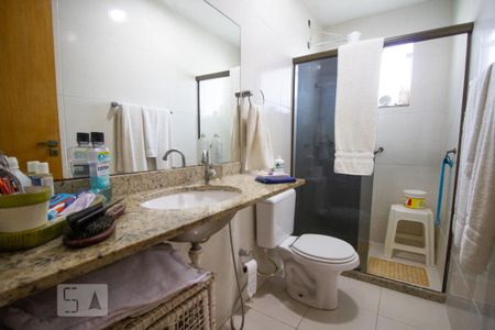 Casa à venda com 230m², 3 quartos e 3 vagasBanheiro dos Quartos