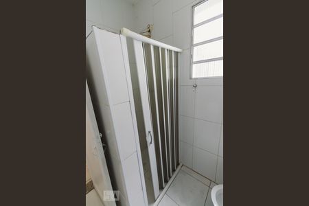 Banheiro de apartamento para alugar com 3 quartos, 74m² em Perdizes, São Paulo