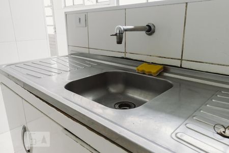 Apartamento para alugar com 74m², 3 quartos e 1 vaga Apartamento para alugar com 74m², 3 quartos e 1 vagaCozinha Pia