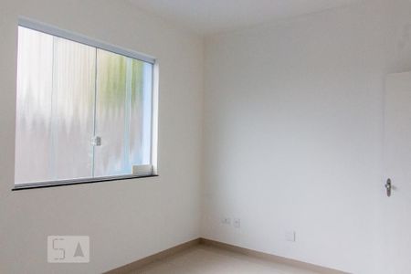 Casa à venda com 300m², 3 quartos e 6 vagas Casa à venda com 300m², 3 quartos e 6 vagasSuíte