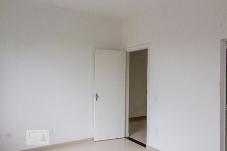 Casa à venda com 300m², 3 quartos e 6 vagas Casa à venda com 300m², 3 quartos e 6 vagasSuíte