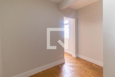Apartamento para alugar com 106m², 3 quartos e 1 vaga Apartamento para alugar com 106m², 3 quartos e 1 vagaSuíte - Closet