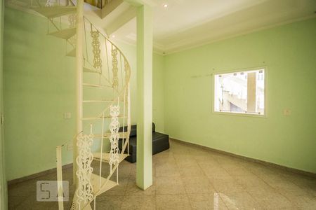 Casa à venda com 250m², 5 quartos e 2 vagas Casa à venda com 250m², 5 quartos e 2 vagasSala de Estar