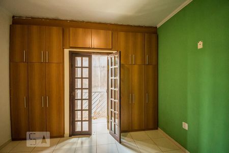 Casa à venda com 250m², 5 quartos e 2 vagas Casa à venda com 250m², 5 quartos e 2 vagasQuarto 2