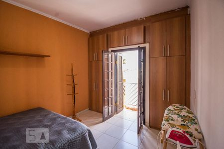 Casa à venda com 250m², 5 quartos e 2 vagas Casa à venda com 250m², 5 quartos e 2 vagasQuarto 1
