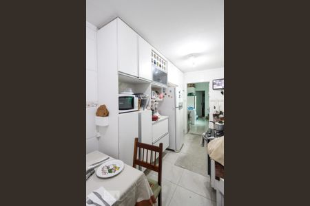 Casa à venda com 185m², 3 quartos e 2 vagas Casa à venda com 185m², 3 quartos e 2 vagasCozinha