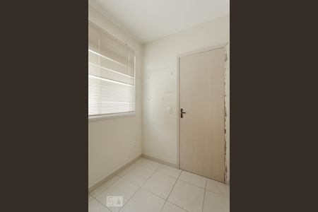 Apartamento à venda com 230m², 3 quartos e 1 vaga Apartamento à venda com 230m², 3 quartos e 1 vagaQuarto de Serviço