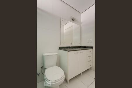 Apartamento à venda com 230m², 3 quartos e 1 vaga Apartamento à venda com 230m², 3 quartos e 1 vagaBanheiro da Suíte