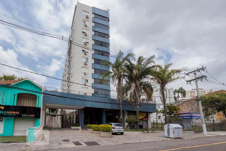 Apartamento à venda com 230m², 3 quartos e 1 vaga Apartamento à venda com 230m², 3 quartos e 1 vagaFachada