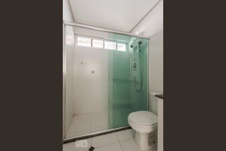 Apartamento à venda com 230m², 3 quartos e 1 vaga Apartamento à venda com 230m², 3 quartos e 1 vagaBanheiro da Suíte