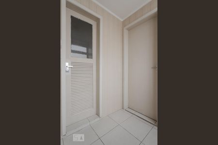 Apartamento à venda com 230m², 3 quartos e 1 vaga Apartamento à venda com 230m², 3 quartos e 1 vagaÁrea de Serviço