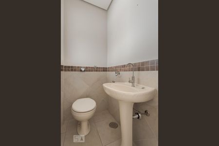 Apartamento à venda com 230m², 3 quartos e 1 vaga Apartamento à venda com 230m², 3 quartos e 1 vagaLavabo