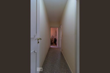 Apartamento à venda com 229m², 4 quartos e 2 vagas Apartamento à venda com 229m², 4 quartos e 2 vagasSuíte