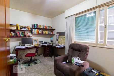 Apartamento à venda com 229m², 4 quartos e 2 vagas Apartamento à venda com 229m², 4 quartos e 2 vagasQuarto 4