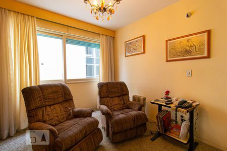 Apartamento à venda com 229m², 4 quartos e 2 vagas Apartamento à venda com 229m², 4 quartos e 2 vagasSala de TV