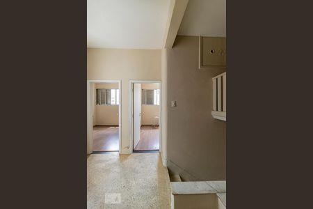 Corredor - Segundo Andar de apartamento para alugar com 2 quartos, 99m² em Bela Vista, São Paulo