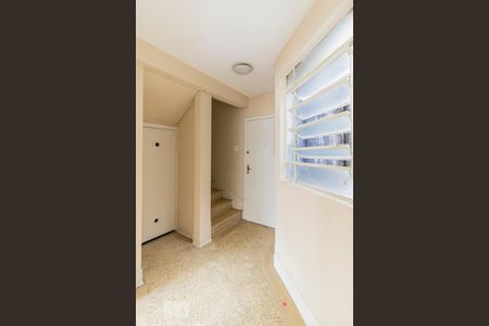 Corredor de Entrada de apartamento para alugar com 2 quartos, 99m² em Bela Vista, São Paulo