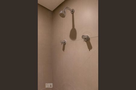 Banheiro de kitnet/studio para alugar com 1 quarto, 25m² em Perdizes, São Paulo