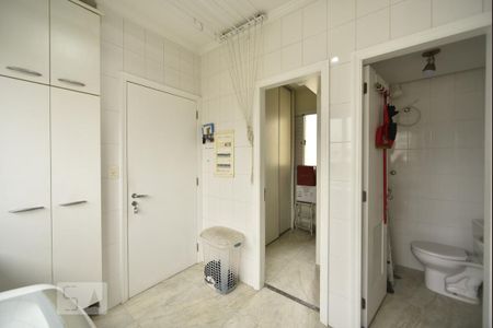 Apartamento à venda com 120m², 3 quartos e 2 vagasÁrea de serviço