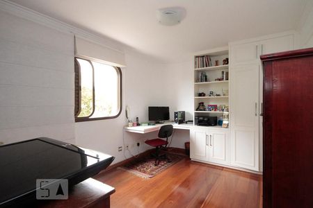 Apartamento à venda com 290m², 3 quartos e 2 vagasSuíte 2