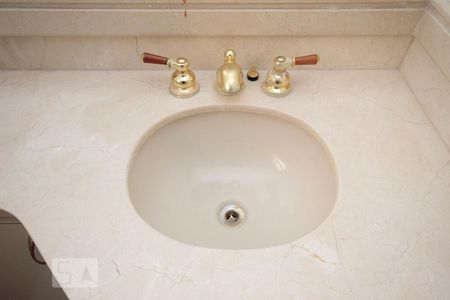 Apartamento à venda com 290m², 3 quartos e 2 vagasBanheiro da Suíte 3