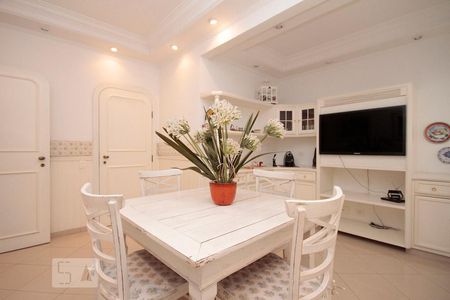 Apartamento à venda com 290m², 3 quartos e 2 vagasCopa