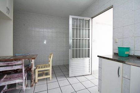 Casa para alugar com 300m², 9 quartos e 2 vagas Casa para alugar com 300m², 9 quartos e 2 vagasPiso Térreo - Cozinha