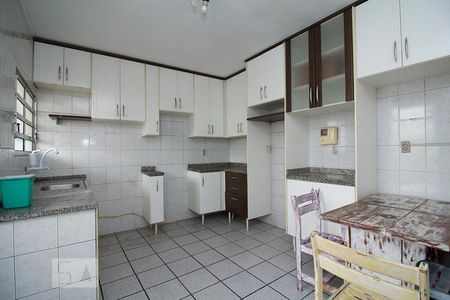 Casa para alugar com 300m², 9 quartos e 2 vagas Casa para alugar com 300m², 9 quartos e 2 vagasPiso Térreo - Cozinha