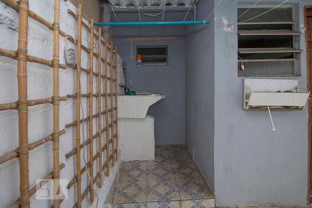 Casa para alugar com 300m², 9 quartos e 2 vagas Casa para alugar com 300m², 9 quartos e 2 vagasPiso INF3 - Área de Serviço