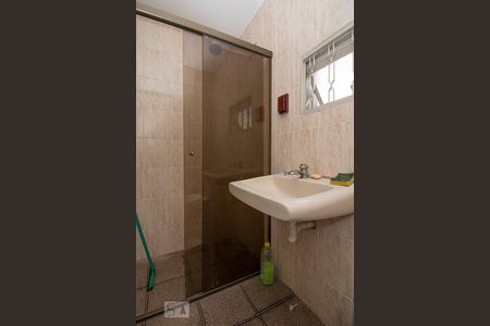 Casa para alugar com 300m², 9 quartos e 2 vagas Casa para alugar com 300m², 9 quartos e 2 vagasPiso INF2 - Banheiro