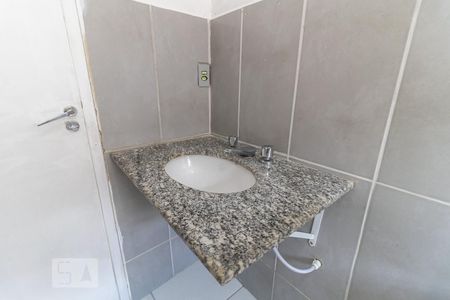 Casa para alugar com 80m², 2 quartos e sem vagaBanheiro