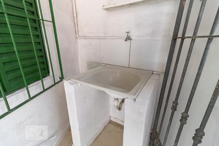 Casa para alugar com 80m², 2 quartos e sem vagaLavanderia