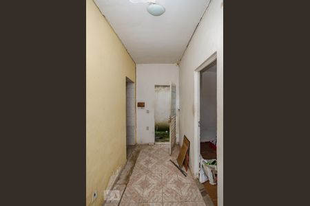 Casa à venda com 510m², 5 quartos e 3 vagas Casa à venda com 510m², 5 quartos e 3 vagasCorredor