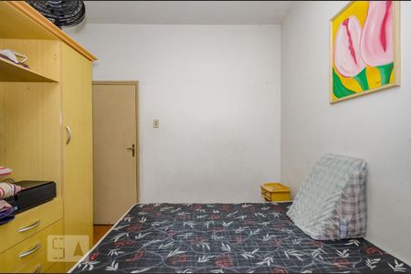 Casa à venda com 510m², 5 quartos e 3 vagas Casa à venda com 510m², 5 quartos e 3 vagasQuarto 1
