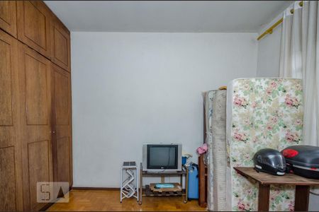 Casa à venda com 510m², 5 quartos e 3 vagas Casa à venda com 510m², 5 quartos e 3 vagasQuarto 3