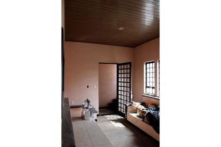 Casa à venda com 298m², 5 quartos e 4 vagasSala 2