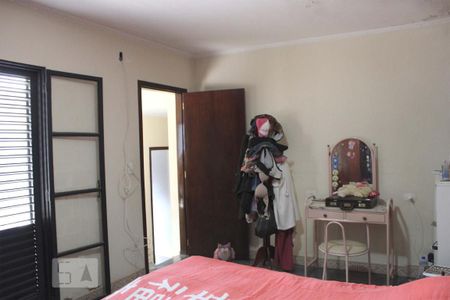 Casa à venda com 298m², 5 quartos e 4 vagasQuarto 4- Suíte