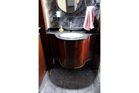 Casa à venda com 298m², 5 quartos e 4 vagasLavabo