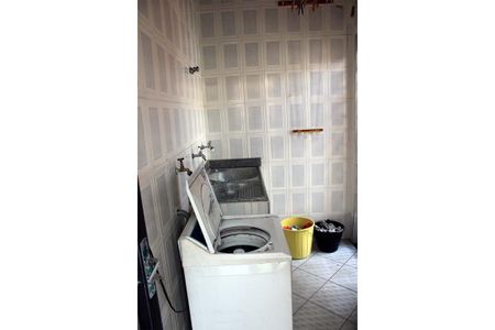 Casa à venda com 298m², 5 quartos e 4 vagasÁrea de Serviço