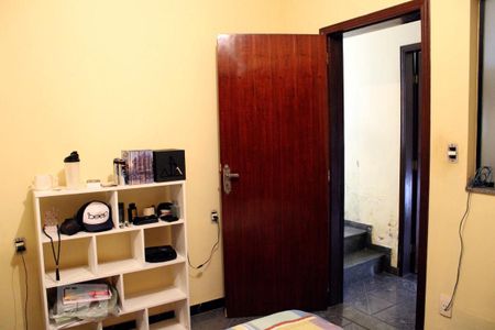 Casa à venda com 298m², 5 quartos e 4 vagasQuarto 2