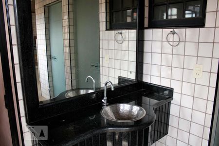 Casa à venda com 298m², 5 quartos e 4 vagasLavabo 2